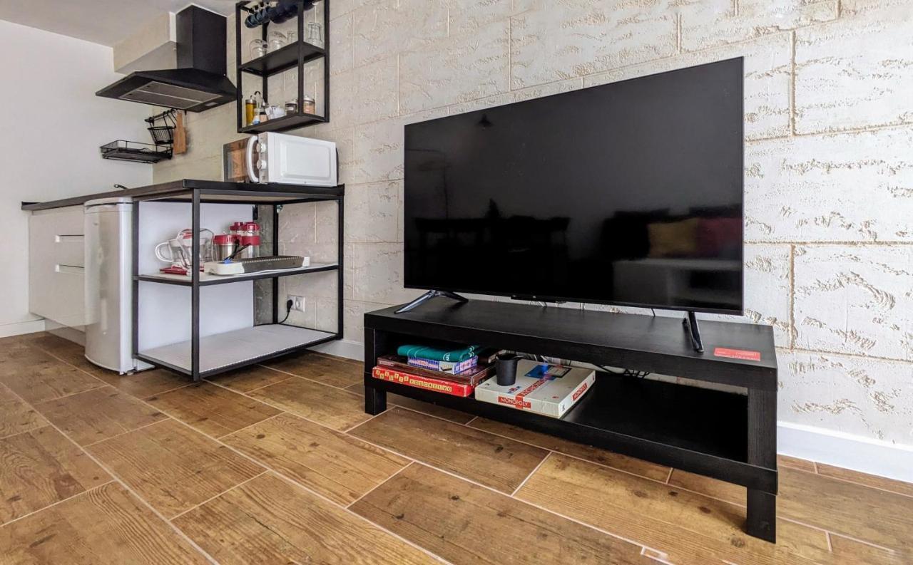 Suite Duplex Con Terraza Independiente Brunete Εξωτερικό φωτογραφία